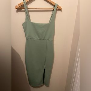 Sage MIDI Dress, NWT Size 8